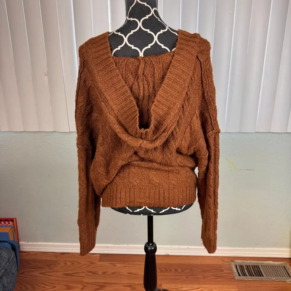 AE American Eagle Oversized Cropped Cable Knit Hoodie Sweater Sz M